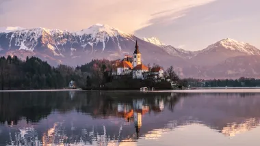 Spremni za put: Bajkovite adventske destinacije koje želimo posjetiti