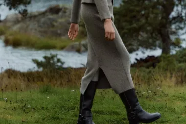 Mekane i ne stežu: Pletene suknje za ugodne i stylish jesenske kombinacije