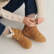 Buce i tople čizmice - modeli koji pristaju uz svaki look