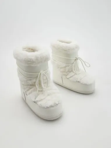 Buce i tople čizmice - modeli koji pristaju uz svaki look