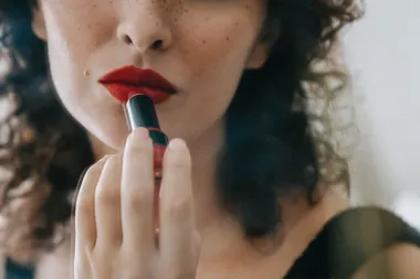 Kako do većih i punijih usana? Isprobaj ove jednostavne make-up trikove