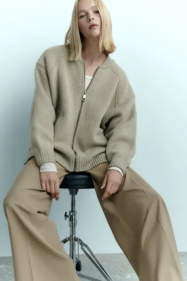 Veste s 'zipom': Kul modeli koji odlično pristaju uz suknje i kožne hlače