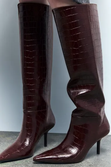 Čizme na visoku petu za elegantne i stylish zimske kombinacije