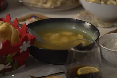 Goveđa juha sa žličnjacima (noklicama)