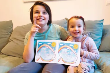 Nakon teške bolesti, naša novinarka napisala je slikovnicu kako bi pomogla svom sinu i drugoj djeci