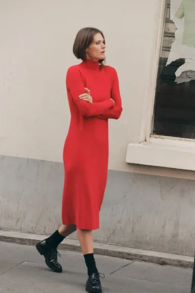Ove blagdane nosimo crveno - komadi za dnevne i večernje kombinacije