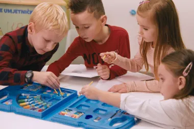 Probudite maštu uz Kockićev set za crtanje i podržite rad humanitarne udruge ''RTL pomaže djeci''!