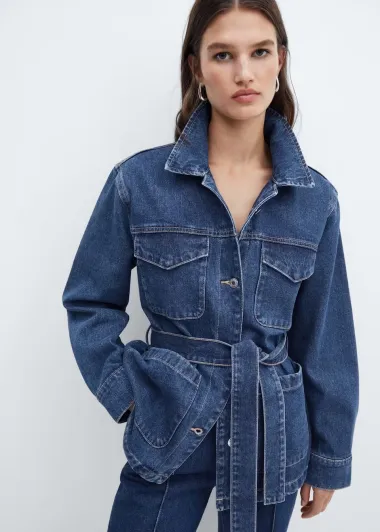 Košulje, bluze i sakoi od trapera - fantastični modeli iz Manga, Zara i Reserveda