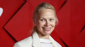 Revolucija prirodne ljepote: Pamela Anderson hrabro je prigrlila život bez šminke