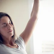 Teško ustaješ rano ujutro? Uz ove trikove više nema odgađanja alarma