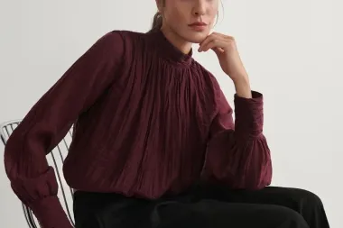 Elegantna bordo nijansa bit će hit u 2024. godini - donosimo trendi komade