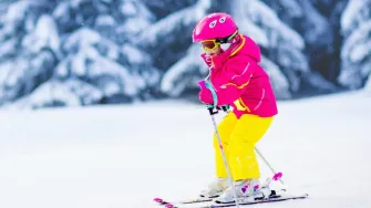 S koliko godina dijete može prvi put stati na skije?