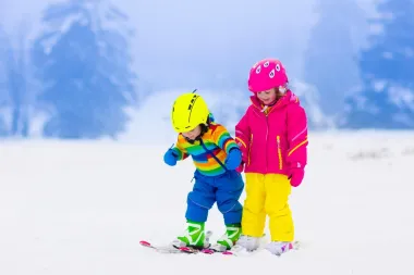 S koliko godina dijete može prvi put stati na skije?