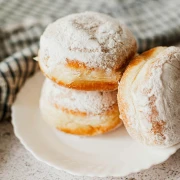 Kako napuniti krafne bez nereda: Jednostavan trik s kojim nadjev ne curi