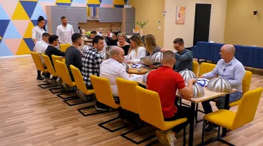 Kandidati podijeljeni u timove, pale prve kritike, a Vehid i Dominik oduševili chefa: ''Dajte si ruku, dečki, najbolji ste dosad''