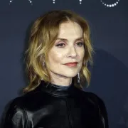 Elegantna i svoja: Isabelle Huppert simbol je francuskog šika – i sa 70 godina