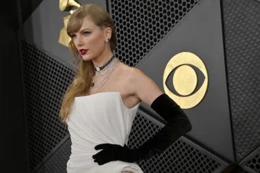 Grammy 2024.: Tko je bio modni top, a tko flop?
