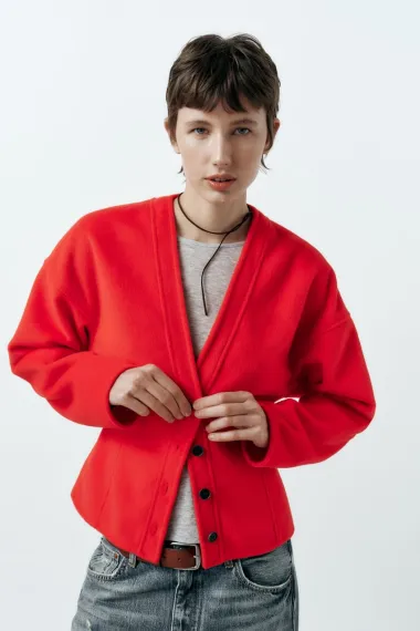 Zara ima fantastične komade u upečatljivoj crvenoj boji