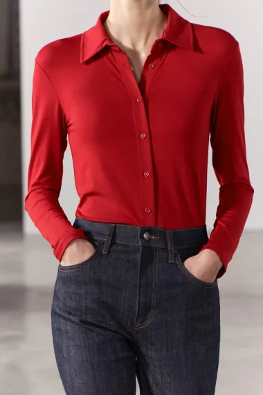Zara ima fantastične komade u upečatljivoj crvenoj boji