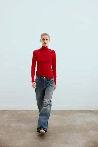 Zara ima fantastične komade u upečatljivoj crvenoj boji