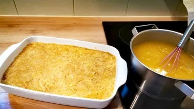 Slatka fantazija: Kolač od jabuka s pudingom