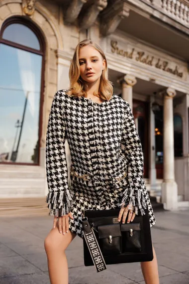 Profinjenost i elegancija modni su imperativ nadolazeće kolekcije brenda Versage