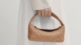 Massimo Dutti ima 'duplić' najpoželjnije dizajnerske torbe