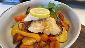 Omiljena riba: Oslić s krumpirom i povrćem iz pećnice