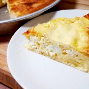 Brza i sočna gibanica sa sirom koja ba&scaron; uvijek uspije