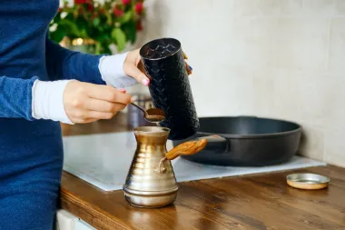 Jednostavan trik za slađu kavu, bez mlijeka ili šećera