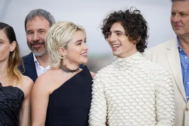 Vraćaju li se 80-e? Miley Cyrus najavila povratak retro frizura