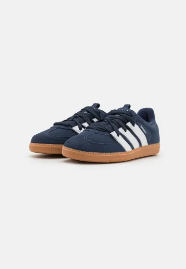 Nastavlja se popularnost kultnih Adidas Samba tenisica - ovo su hit modeli za proljeće