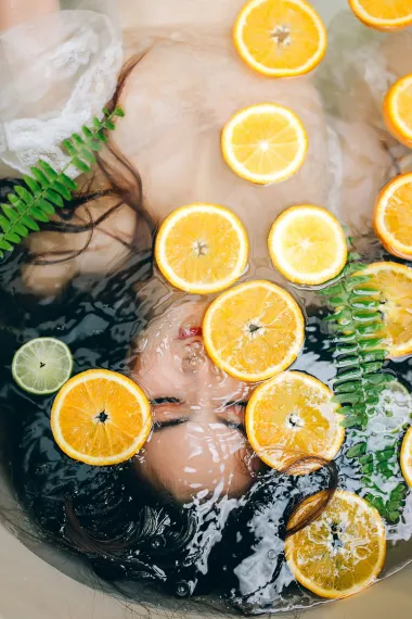 Za svaki tip kože: Ovo su najbolji serumi s vitaminom C za ljepši ten