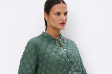 Bershka, Mohito i Stradivarius imaju sjajne prijelazne jakne