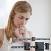 Zašto žene tijekom mjesečnice imaju više kilograma?