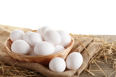 Prvi korak do najljep&scaron;ih pisanica: Kako dobiti savr&scaron;eno bijela jaja