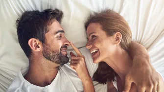 Odmah zaspiš kad si blizu partnera? To bi mogao biti iznenađujući znak
