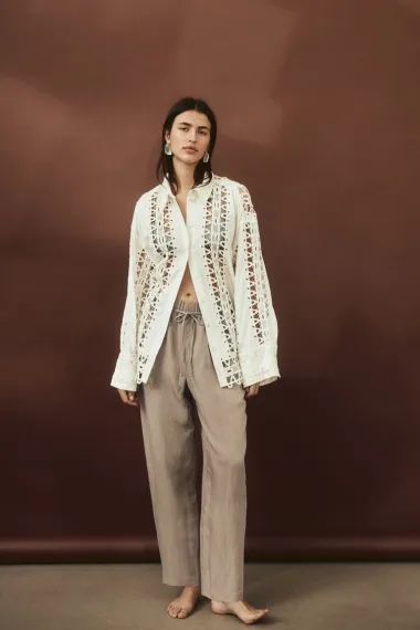 U H&M-u smo pronašle trendi hlače koje ćemo nositi na posao, ali i proslave