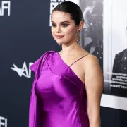 Nosi se ljubičasta - izdvojile smo predivne komade za svaku prigodu