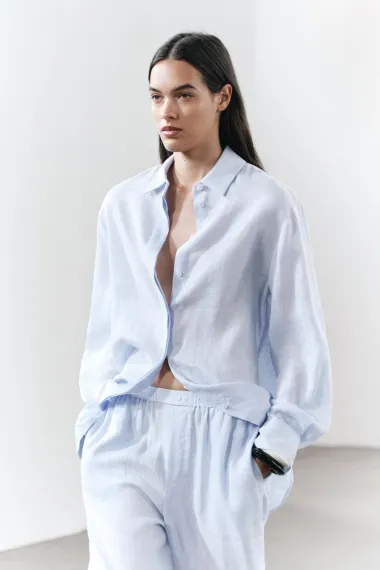 Košulje od lana: 15 šarmantnih modela iz novih kolekcija za svaki stil