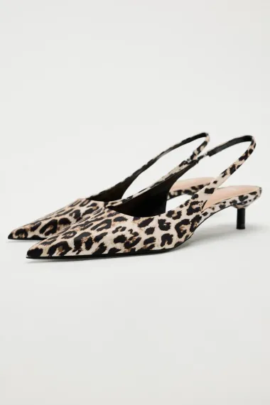 Slingback cipele uvijek su u modi, a ove sezone izgledaju bolje nego ikad