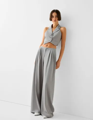 Hlače širokih nogavica pristaju svakome, a Bershka ima odlične modele
