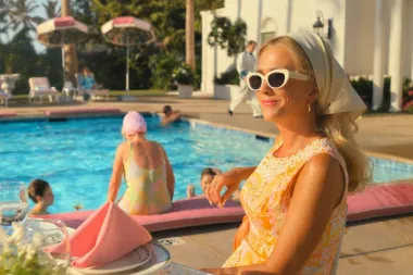 'Palm Beach chic' estetika je trendi - upečatljive boje i retro glamurozni komadi