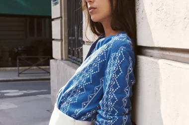 Šarmantne bluze s vezom koje će u trenu podići svaki outfit