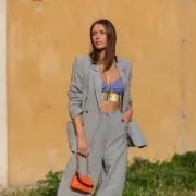 Najljepša ženska odijela za svečane prigode, ali i ležernije prilike