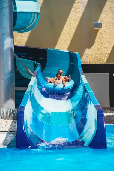 Zabava, tradicija i adrenalinske igre dolaze u Dalmaland od 30.05.- 02.06. uz otvorenje sezone aqua parka