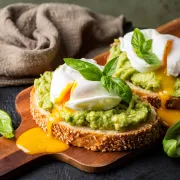Od salata do čokoladnog moussea: Najbolji slatki i slani avokado recepti