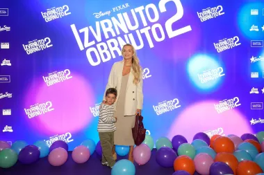 Premijera hrvatske sinkronizacije popularnog animiranog nastavka "Izvrnuto obrnuto 2" studija Disney i Pixar okupila brojne fanove i poznate osobe