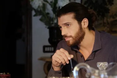 Nova serija 'Viola boje mora' na RTL-u: Turski Jason Momoa plijeni pažnju gledateljica isklesanim tijelom!