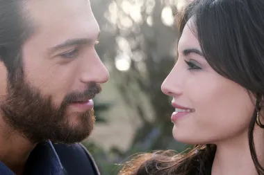 Nova serija 'Viola boje mora' na RTL-u: Turski Jason Momoa plijeni pažnju gledateljica isklesanim tijelom!